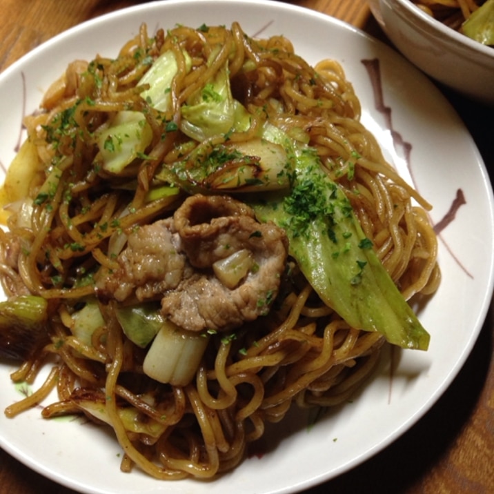 フライパンに麺が付かない！長ネギ入りソース焼きそば